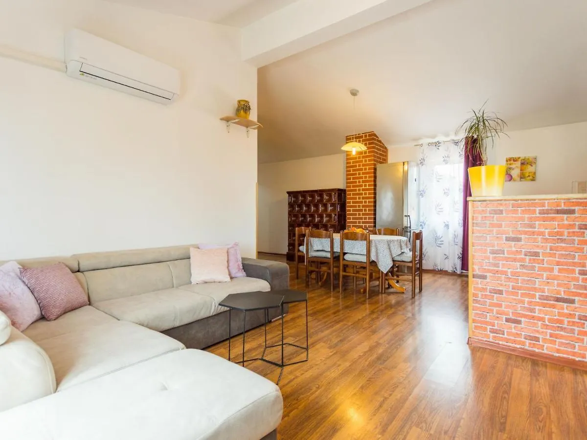 Holiday Home Sandra - Prc612 By Interhome Rajki