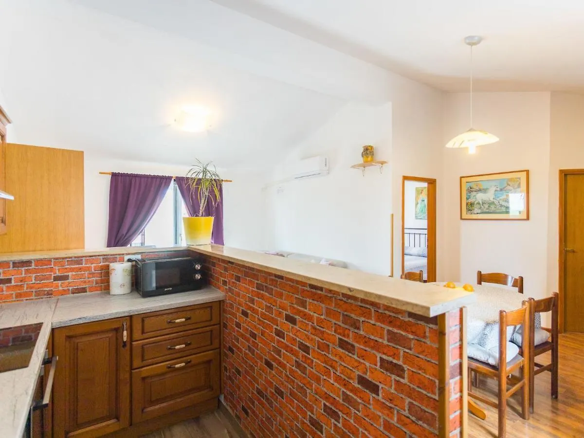 Holiday Home Sandra - Prc612 By Interhome Rajki