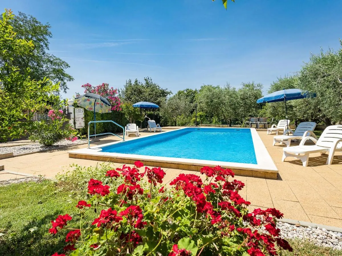 Holiday Home Sandra - Prc612 By Interhome Rajki